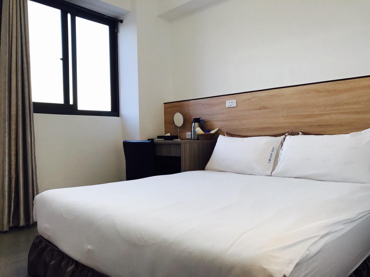 Grano-House Hostel Taichung Exterior photo